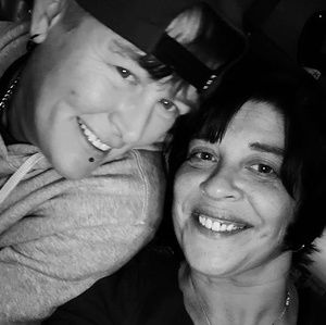 Meet your Posher, Shell